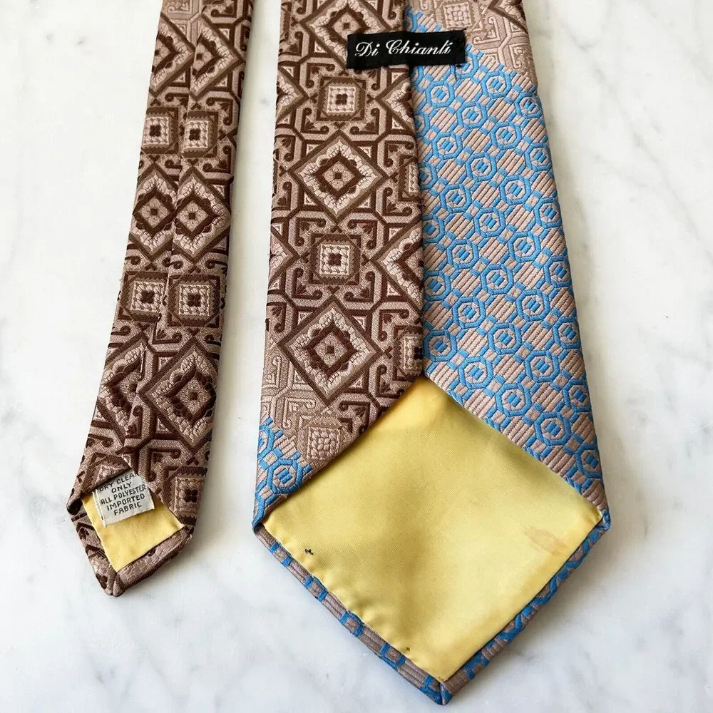 True Vintage 60s Wide Tie Geometric Blue Tan Brown Di Chianti Neck Tie 4.5 x 55